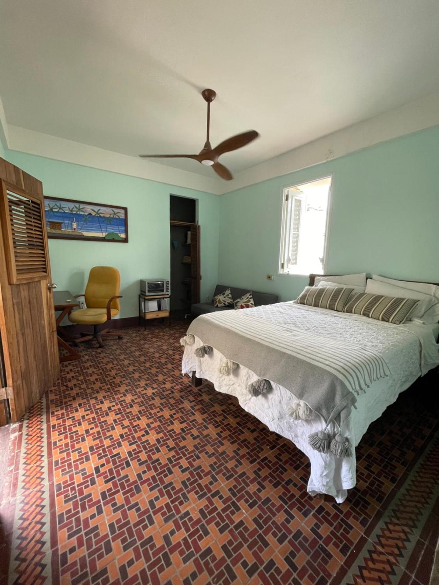 Fresh Tropical Colonial Style Walk-Up- Rooftop Terrace- Beach View San Juan Zewnętrze zdjęcie
